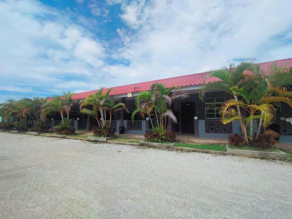 Penarak Bamboo Beach Motel Kuah Luaran gambar