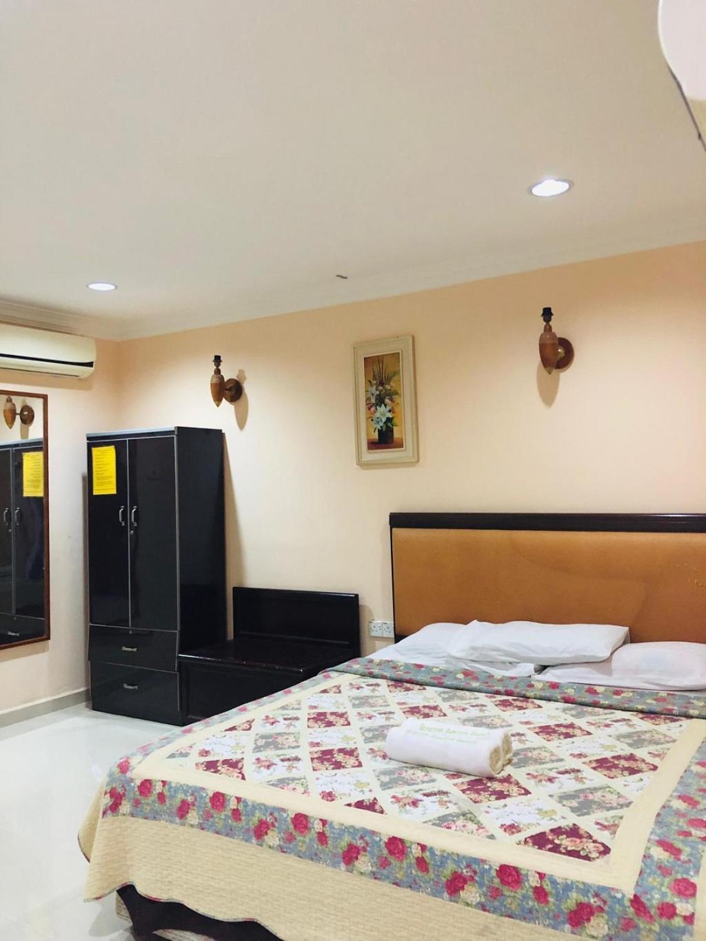 Penarak Bamboo Beach Motel Kuah Luaran gambar